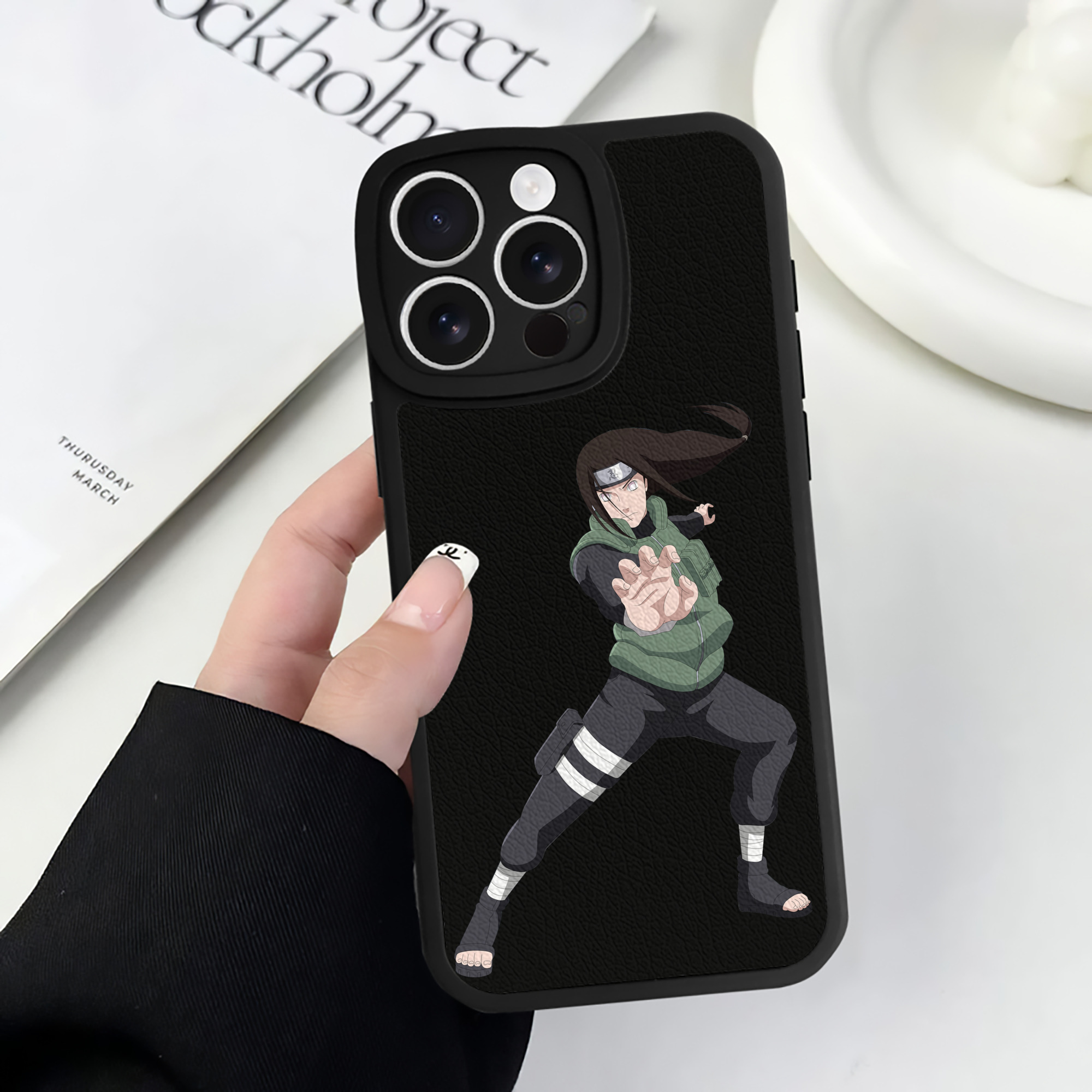 （画像用） NARUTO -ナルト- 日向ネジ Hyūga Neji 【iPhone 16シリーズ対応】シリコンスマホケース（レザー調） 材質：シリコン